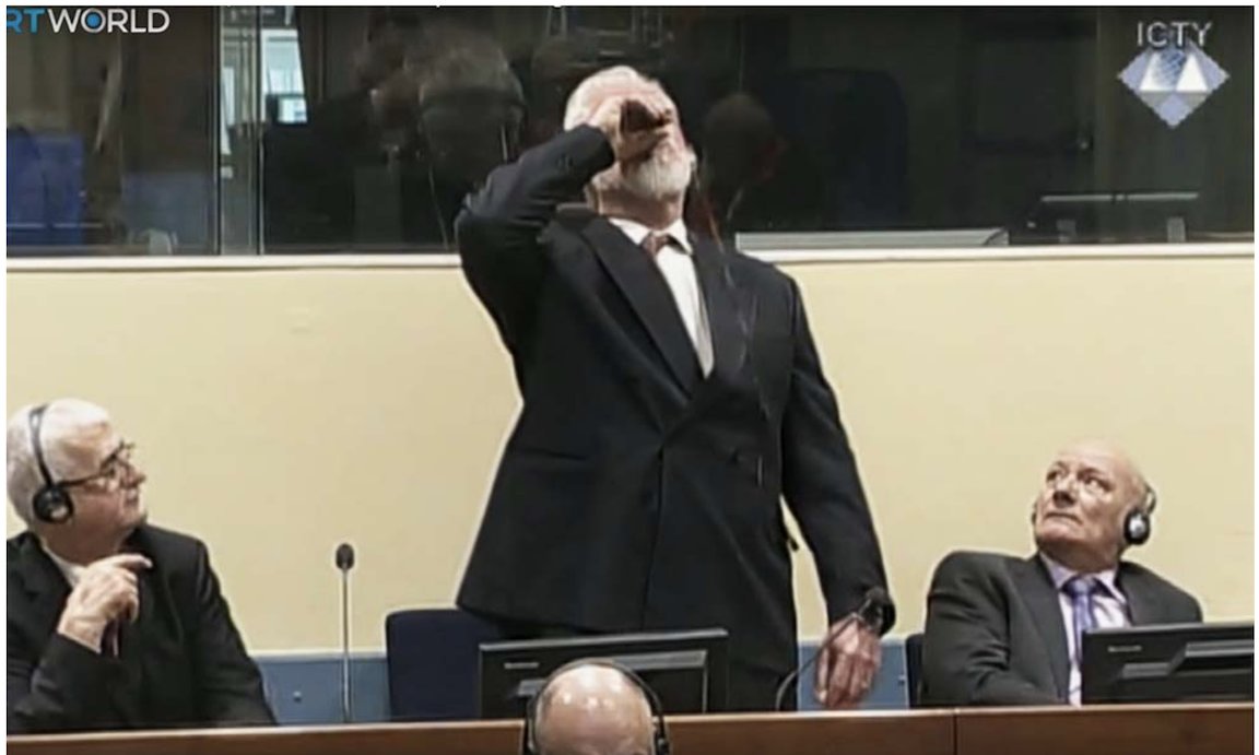 Με κυάνιο αυτοκτόνησε ο Σλόμπονταν Πράλγιακ στο δικαστήριο της Χάγης (Video)