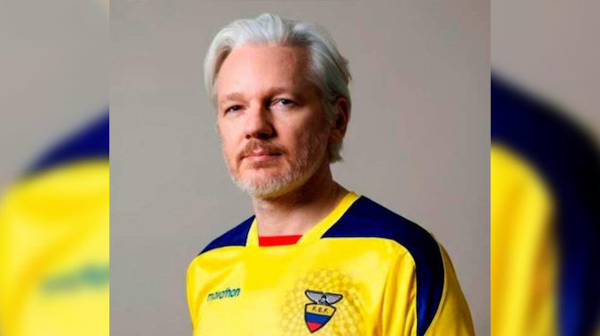 Julian Assange granted Ecuadorian passport – reports