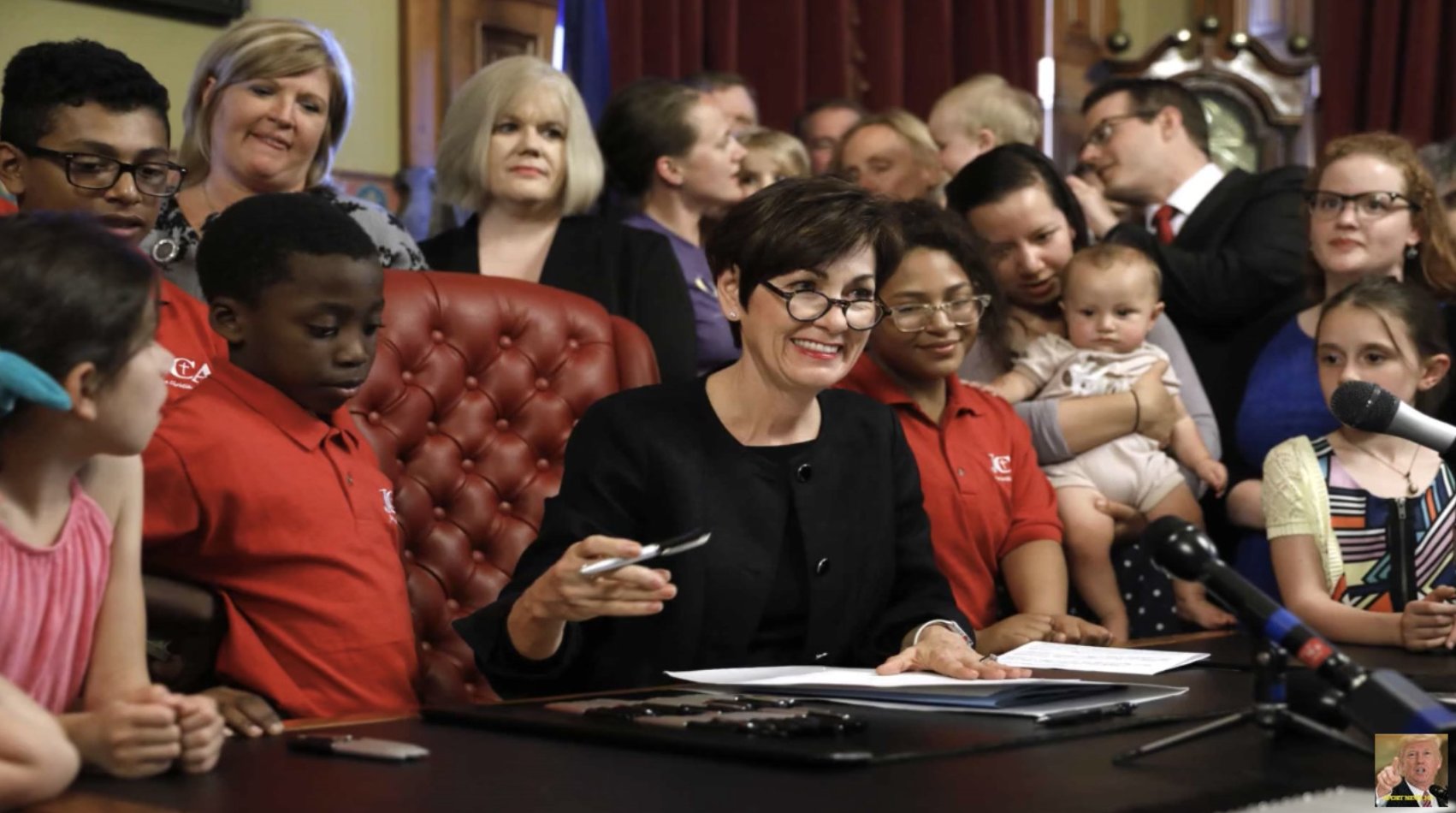 Iowa governor signs nation’s strictest abortion regulation