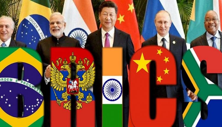 «Αντίο δολάριο» – BRICS: «Εξετάζουμε την δημιουργία ενός νέου νομίσματος»