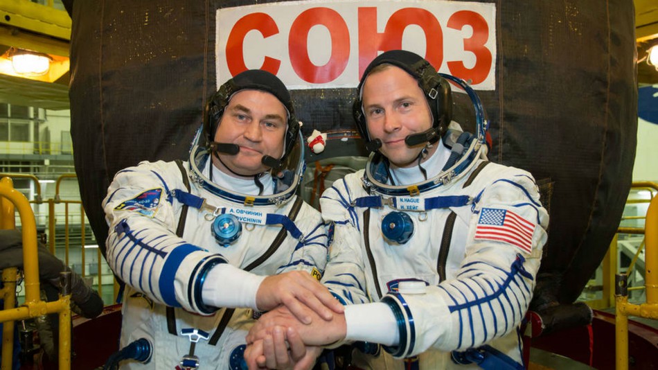 Astronauts escape malfunctioning Soyuz rocket. It’s ALL FAKE! EARTH IS FLAT!