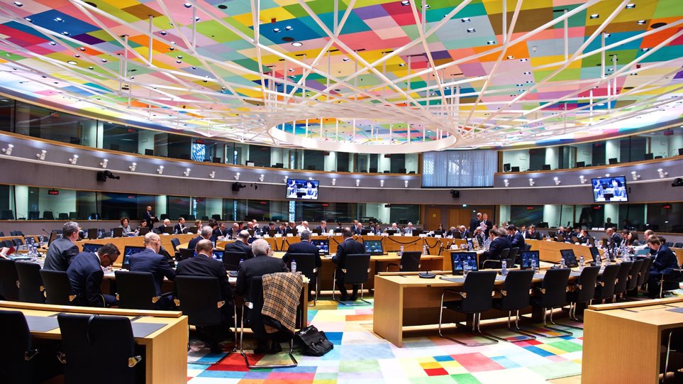 Μη περικοπή συντάξεων αποφασίζει το Euro Working Group