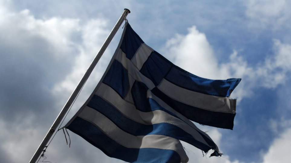 Η ΕΡΤ δίνει την… «λύση»: «Βάλτε μετανάστες στα αραιοκατοικημένα νησιά της Ελλάδας» – Διαδώστε το ΒΙΝΤΕΟ
