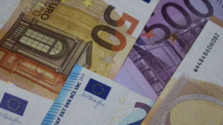 Κατάργηση αντίμετρων: «Χαράτσι» έως 2.151 ευρώ για ένα εκατ. επαγγελματίες