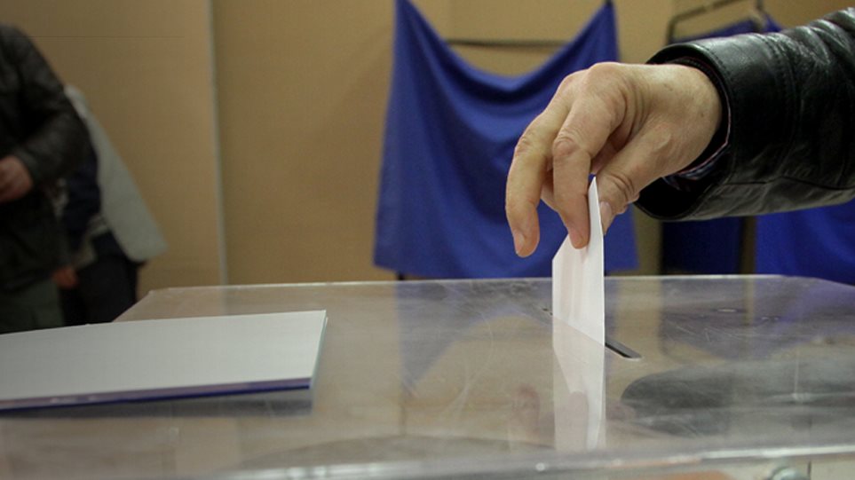 Μπροστά με 10,2 μονάδες η ΝΔ έναντι του ΣΥΡΙΖΑ στο πρώτο γκάλοπ μετά τις ευρωεκλογές
