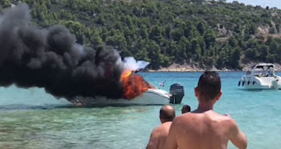 Πυρκαγιά σε ταχύπλοο σκάφος στη Χαλκιδική