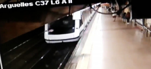 Επίθεση στο μετρό της Μαδρίτης: Τον κλώτσησε στις ράγες την ώρα που περνούσε ο συρμός
