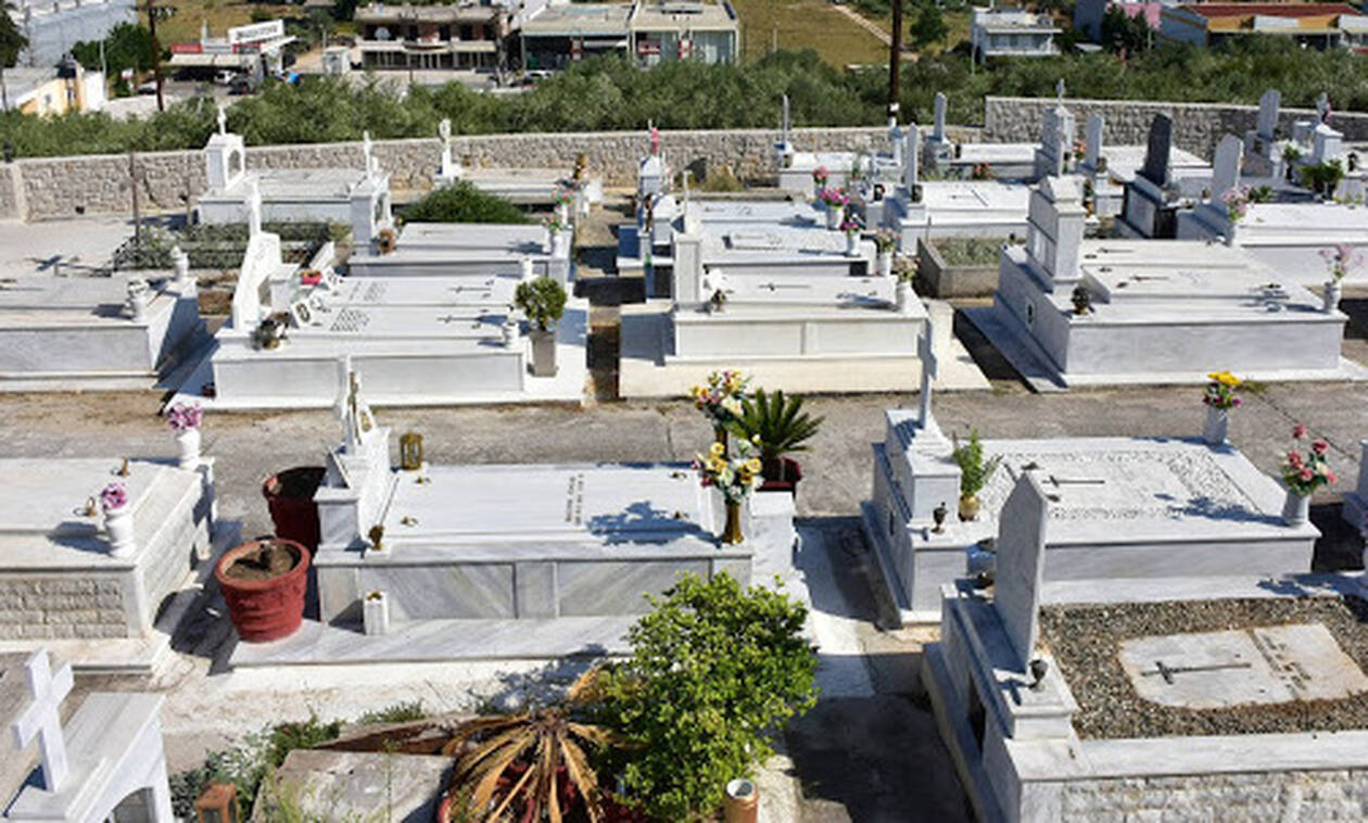 Φρίκη σε νεκροταφείο του Ναυπλίου: Βρέθηκε νεκρό έμβρυο μέσα σε σακούλα