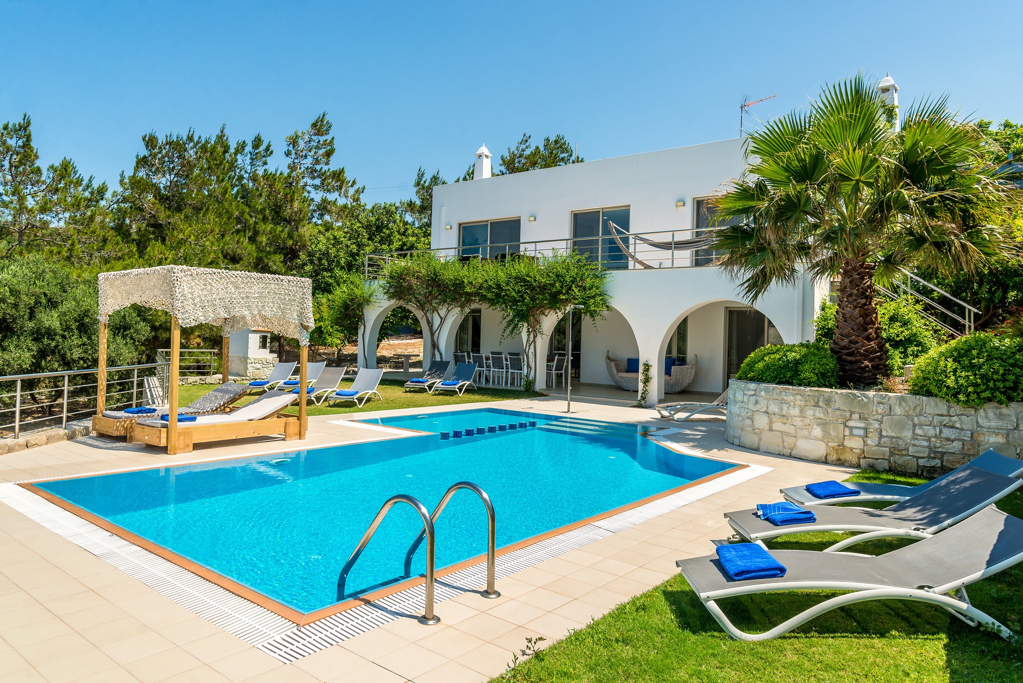 House Hunting in … Greece