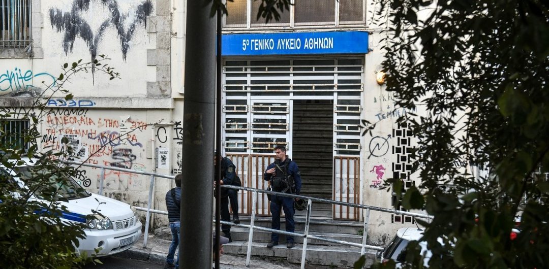Οι αριστεροί θέλουν πίσω τα παιδιά «μεταναστών» στα ελληνικά σχολεία – Συνεχίζει απτόητη η κυβέρνηση – ΒΙΝΤΕΟ