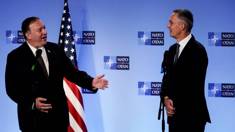 Συνάντηση Στόλτενμπεργκ – Πομπέο: Το ΝΑΤΟ χαιρετίζει τη συμφωνία για κατάπαυση πυρός στη Συρία