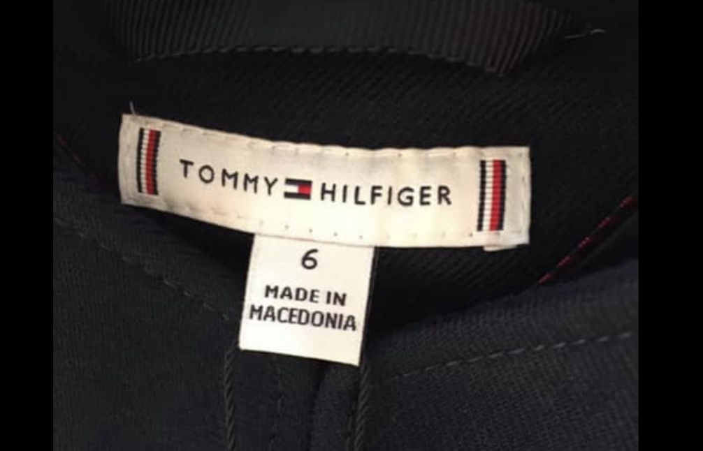 Τα κατέφερε περίφημα η συμμορία Κοτζιά/Τσίπρα. Ρούχα Tommy Hilfiger “MADE IN «MACEDONIA»”!!!