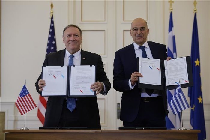 Υπεγράφη η αμυντική συμφωνία ΗΠΑ-Ελλάδας