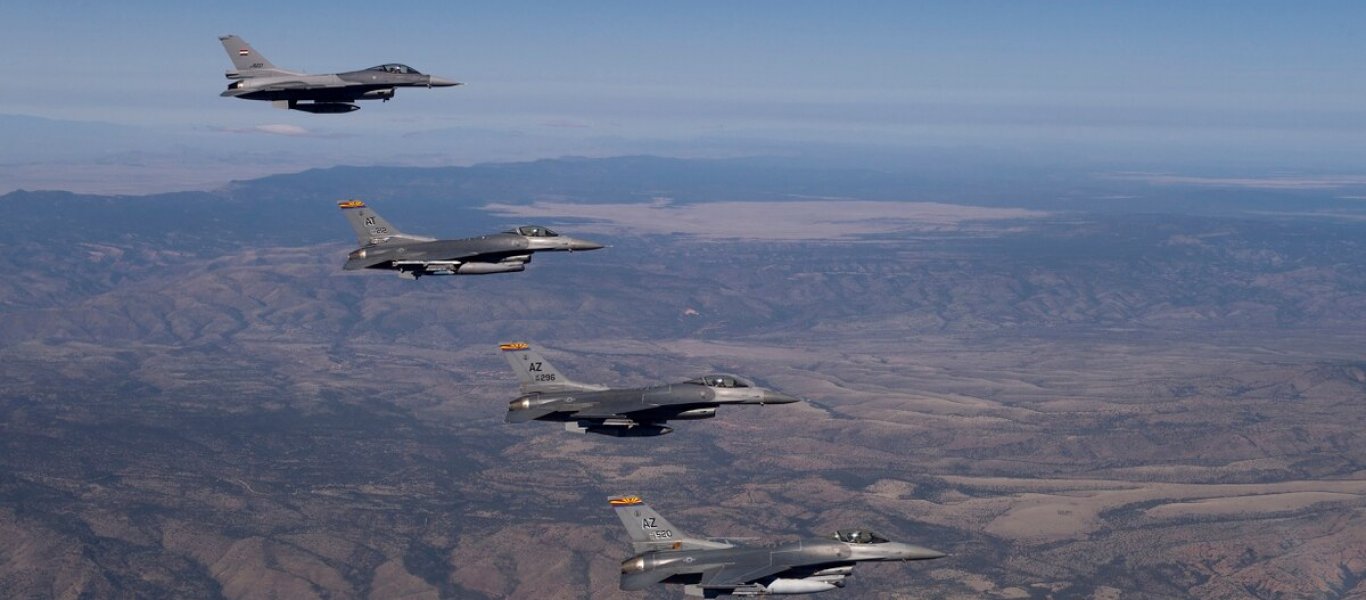 «Ατσάλινο Βέλος»: Τα ελληνικά F-16 πέταξαν πάνω από τα τουρκικά γεωτρύπανα και τις φρεγάτες που τα συνόδευαν