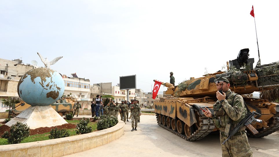 Έτοιμη η Τουρκία για εισβολή στη Συρία – Βομβάρδισε θέσεις των Κούρδων