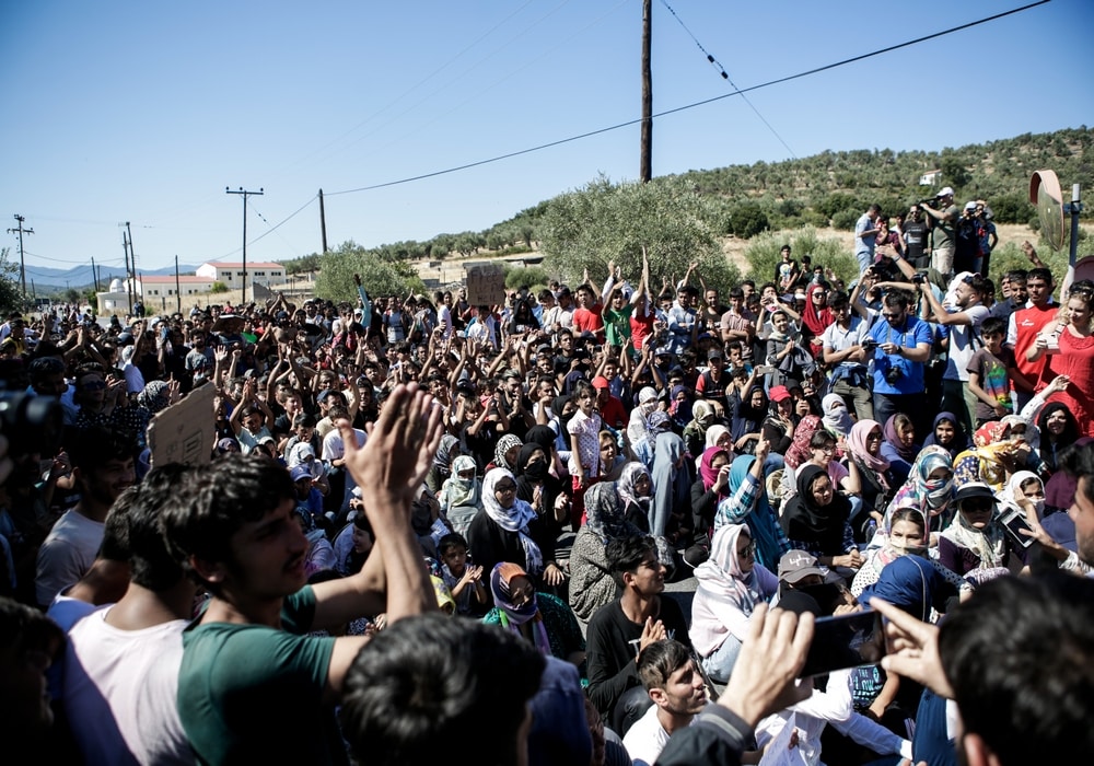 Μας παίρνουν την Λέσβο: «Μετανάστες» λεηλατούν τα πάντα- Κατοχικές συνθήκες και φόβοι για Τούρκους πράκτορες (Μαρτυρία-ΣΟΚ)