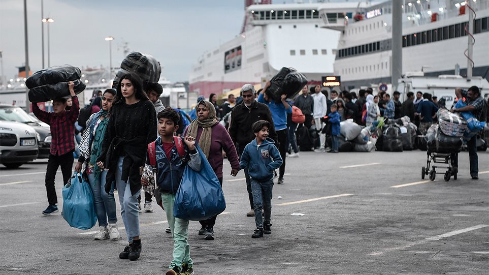 Μεταναστευτικό: Στα όρια του το πρόβλημα με συνεχείς ροές στα νησιά και εντάσεις στην ηπειρωτική Ελλάδα
