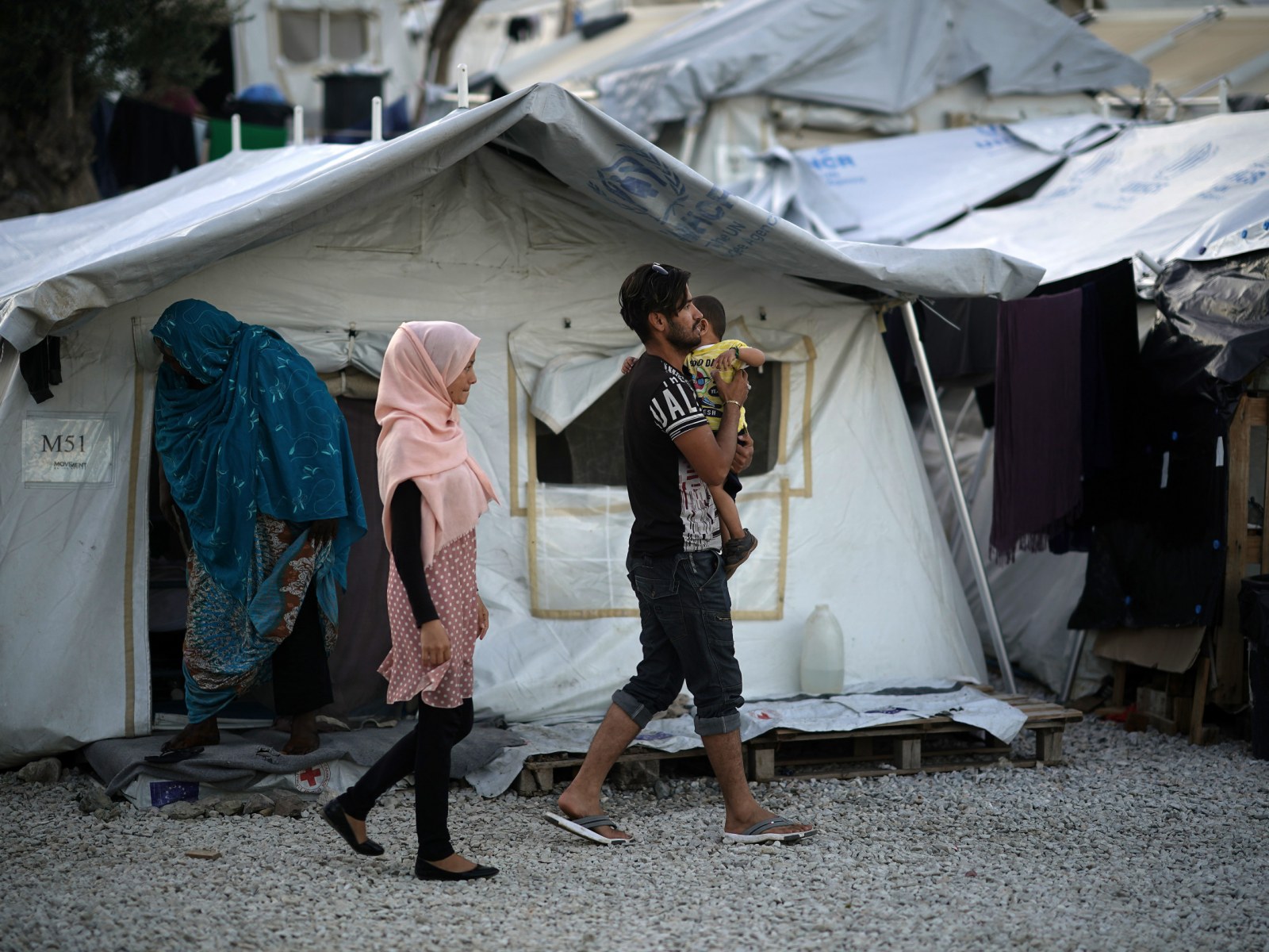GREECE TO SHUT DOWN OVERCROWDED REFUGEE CAMPS AND REPLACE THEM WITH ‘DETENTION CENTERS’