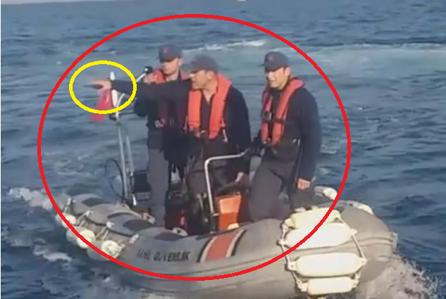 Αυτός είναι ο Τούρκος λιμενικός που απείλησε με όπλο Έλληνες ψαράδες