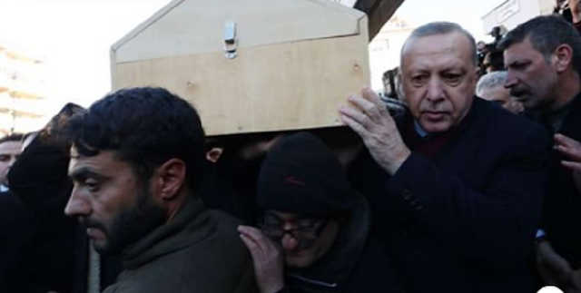 Ο Ερντογάν σε κηδεία θυμάτων του σεισμού
