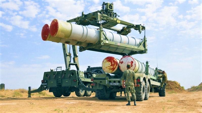 Πάνω από 120 πύραυλοι για τους S-400 παραδόθηκαν στην Τουρκία