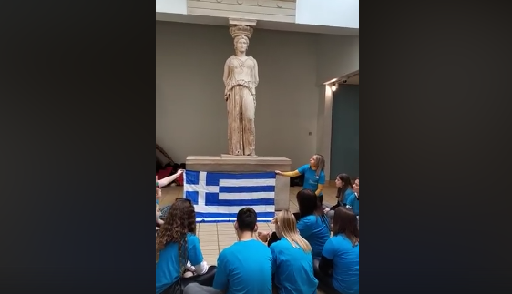 Greek students stage protest at British Museum for return of Parthenon Sculptures (VIDEO)