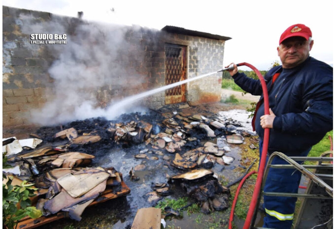 ΒΡΑΖΕΙ Η ΑΡΓΟΛΙΔΑ: Μεθυσμένος ΛΑΘΡΟ έκαψε περιουσία Έλληνα επειδή του ζητούσε να φύγει… [ΦΩΤΟ]