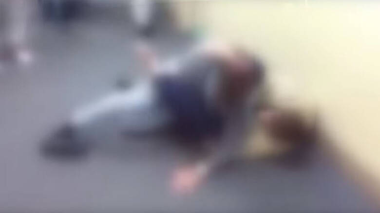 Πάτρα: Έσπασε το σαγόνι 16χρονου συμμαθητή του μέσα στο σχολείο