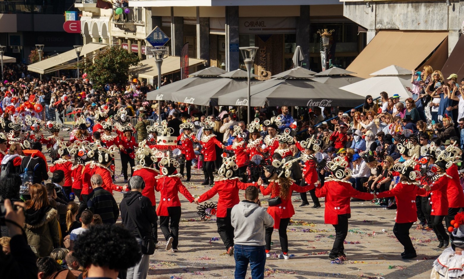 Η ΕΡΤ μεταδίδει κανονικά την «απαγορευμένη» παρέλαση στην Πάτρα