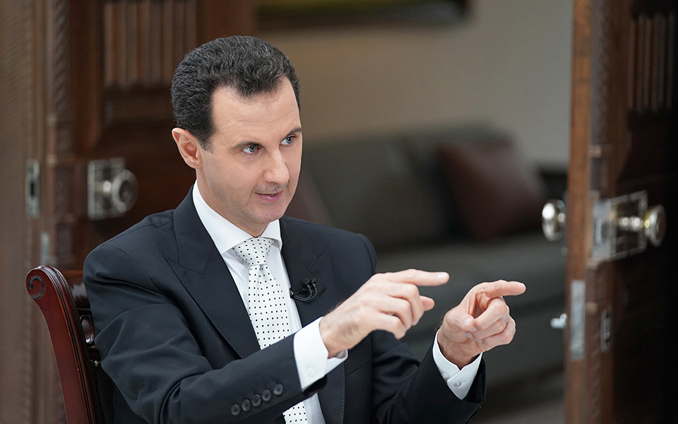 Ο Ασαντ «κλείνει το μάτι» στον Χάφταρ και «χτίζει» συμμαχία κόντρα στον Ερντογάν