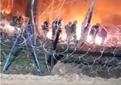 Έκαψαν τον καταυλισμό και απομάκρυναν τους μετανάστες από τις Καστανιές οι Τούρκοι – ΒΙΝΤΕΟ