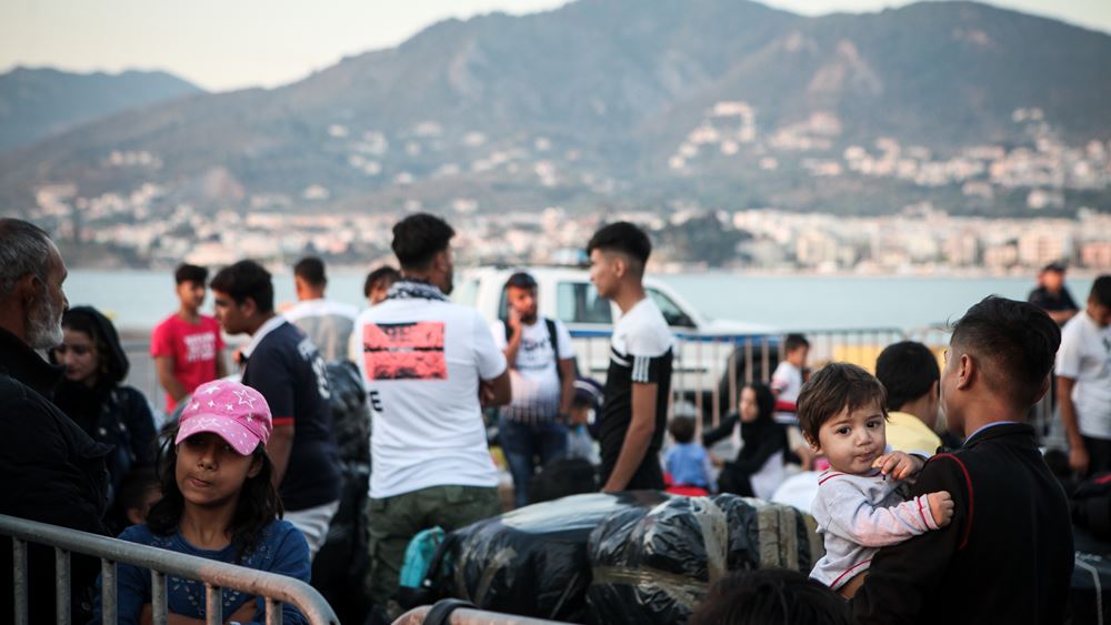 Έφοδος σε 3 ΜΚΟ για τις αναθέσεις εκατομμυρίων: Δηλώνουν κόστος 2.000 ευρώ το μήνα για κάθε προσφυγόπουλο