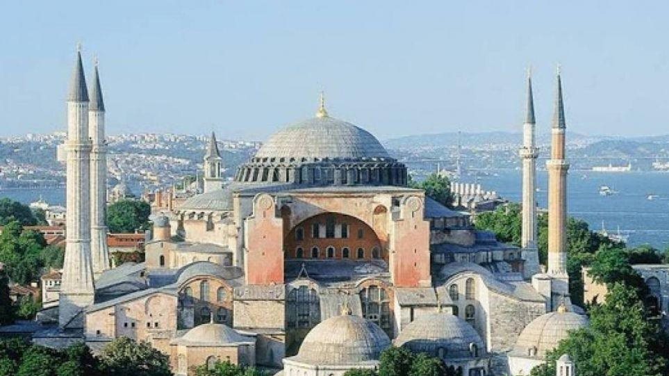 Παρέμβαση Πομπέο προς Τουρκία: Η Αγία Σοφία να παραμείνει μουσείο
