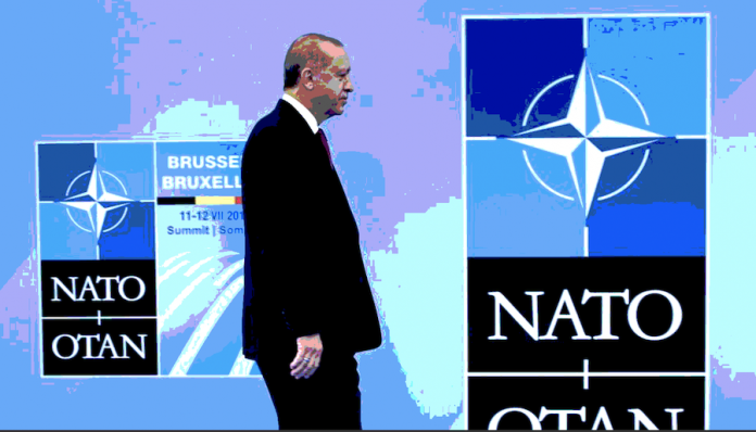 Το ΝΑΤΟ καλύπτει ξεδιάντροπα την Τουρκία θέτοντας σε δοκιμασία τη σχέση του με τη Γαλλία!