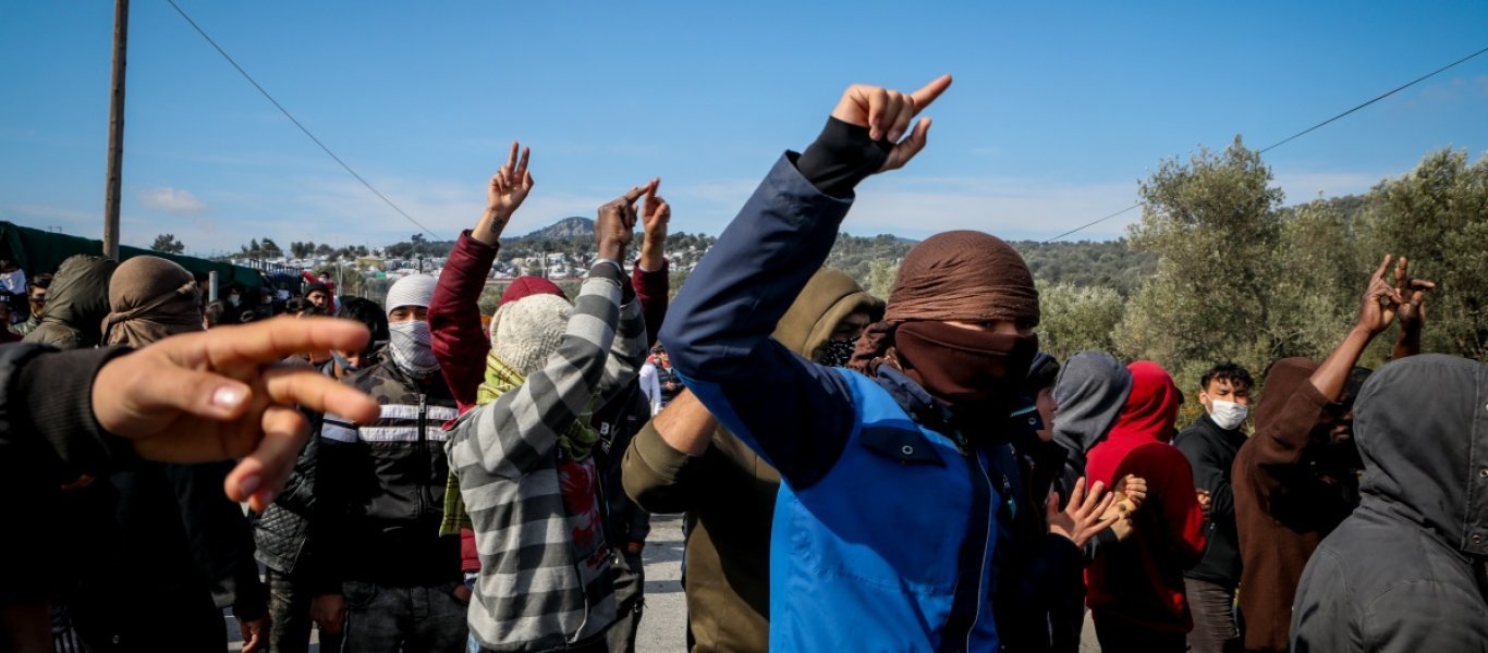 ΕΚΤΑΚΤΟ: Νέα εξέγερση παράνομων μεταναστών στην Λέσβο: Εκκενώθηκε η εθνική οδός Μυτιλήνης-Θέρμης