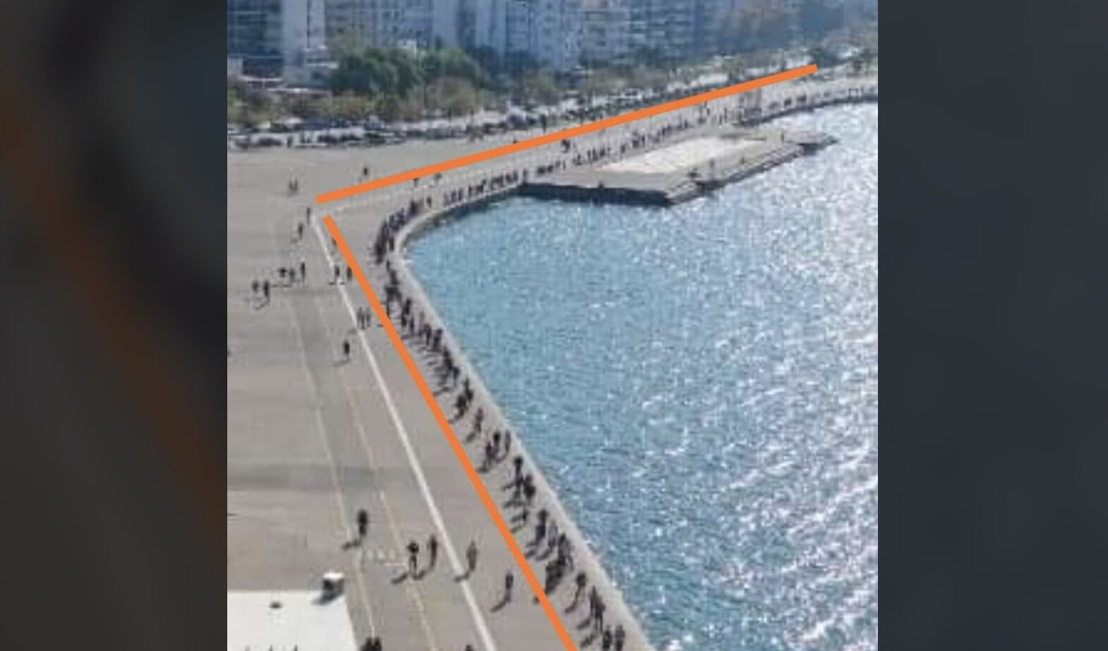 Eκατοντάδες στην ουρά για δωρεάν rapid test στην παραλία της Θεσσαλονίκης. Βοηθούν στο να έχει άλλοθι η κυβέρνηση στο Lockdown!!!