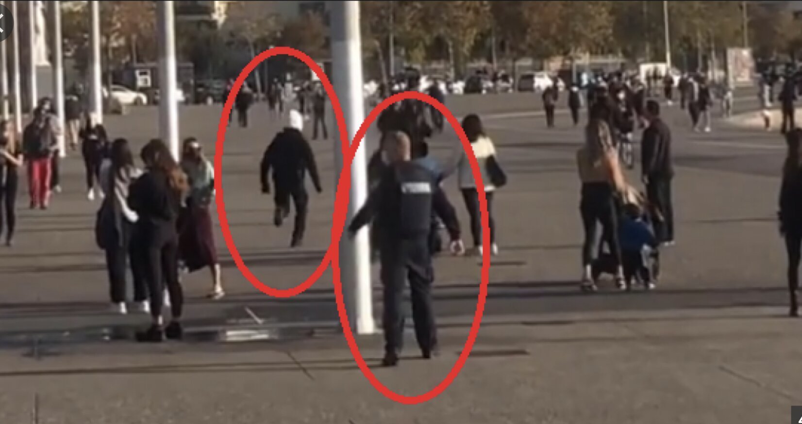 Θεσσαλονίκη: Βίντεο με δυνάμεις ασφαλείας να κυνηγούν πολίτες που αντιδρούν στην τουρκική κατοχή της Κύπρου