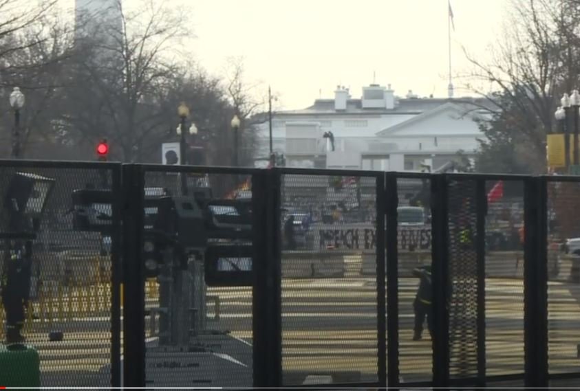 DC Officials Announce Plans to Erect Permanent Security Fence Around US Capitol – In Same Week Democrats Ended Construction of Border Security Fence