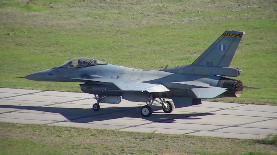 Βίντεο: Αυτό είναι το πρώτο εκσυγχρονισμένο F-16 στην έκδοση Viper