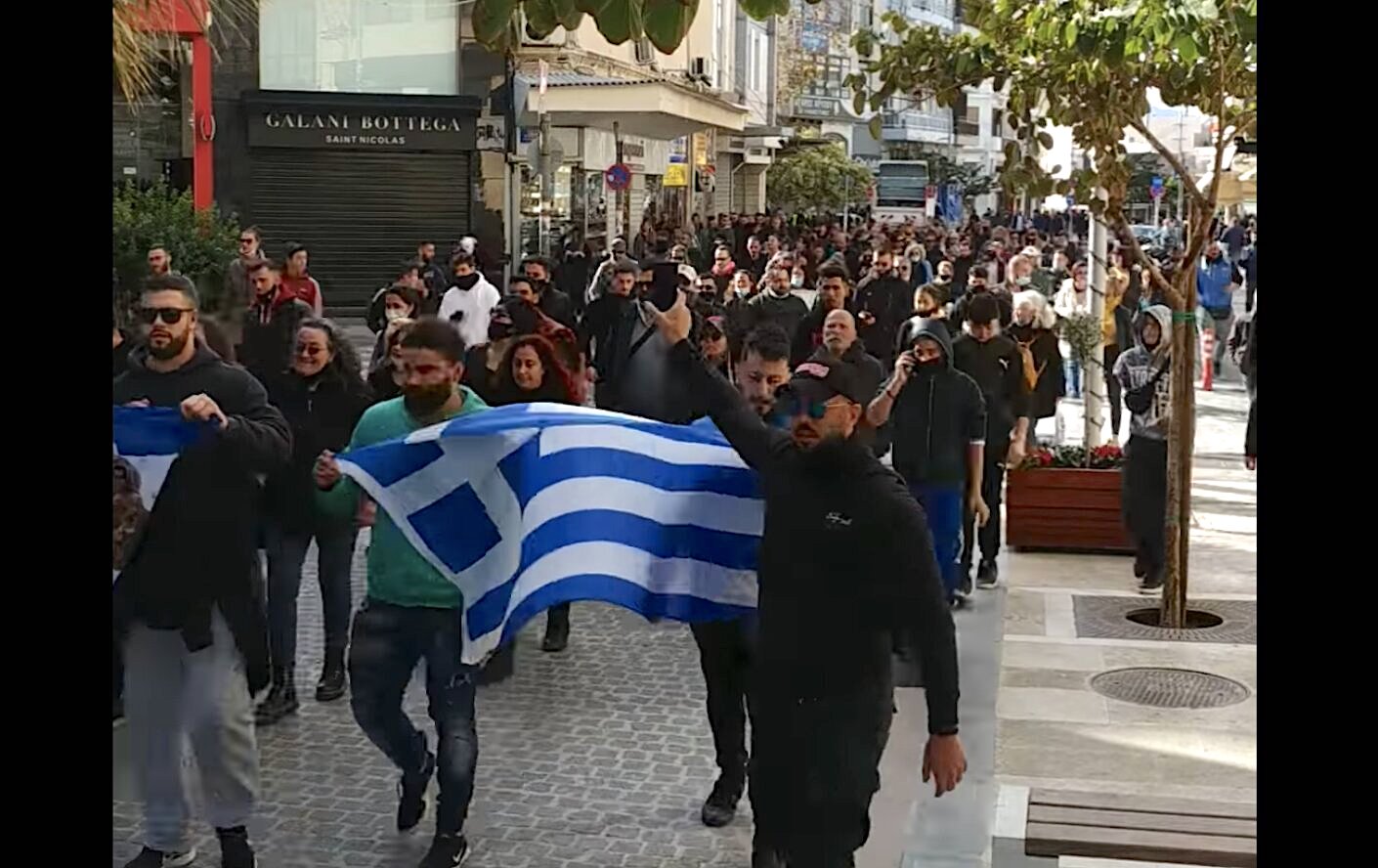ΔΥΝΑΤΗ παρουσία Ελλήνων διαδηλωτών-πατριωτών σε όλη την Ελλάδα!!!! Από ΣΗΜΕΡΑ ξαναπαίρνουμε  τις ζωές μας από τη χουντοκυβέρνηση του ΨΕΥΔΟ-COVID!!!