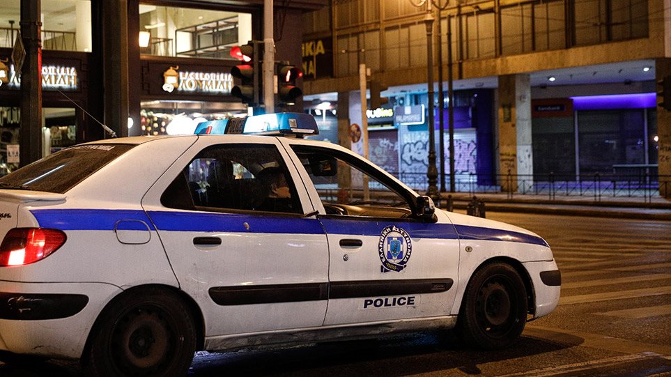 Αλγερινή «μαφία» στο κέντρο της Αθήνας: Οι εκβιασμοί σε πατάρια, οι απειλές και τα μαχαιρώματα για οφειλές