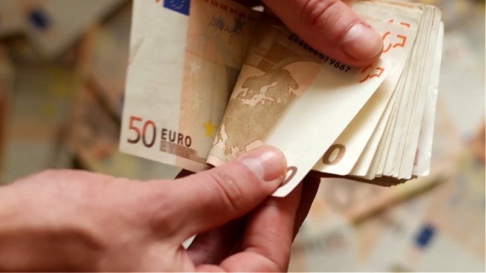 Επίδομα 534 ευρώ: Σε ποιες κατηγορίες εργαζομένων καταβάλλεται αύριο το ποσό