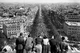 Η μέρα της νίκης: 9 Μαίου 1945, το τέλος του πολέμου που η Ελλάδα πλήρωσε πολύ ακριβά