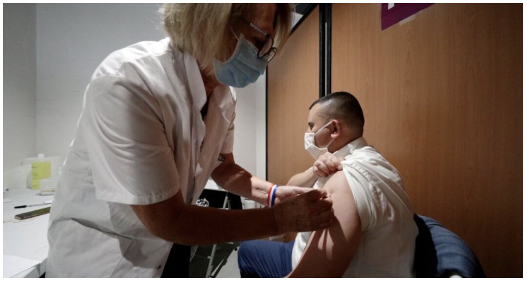 French Government Considers Making COVID Vaccine Mandatory for Everyone Aged 24-59