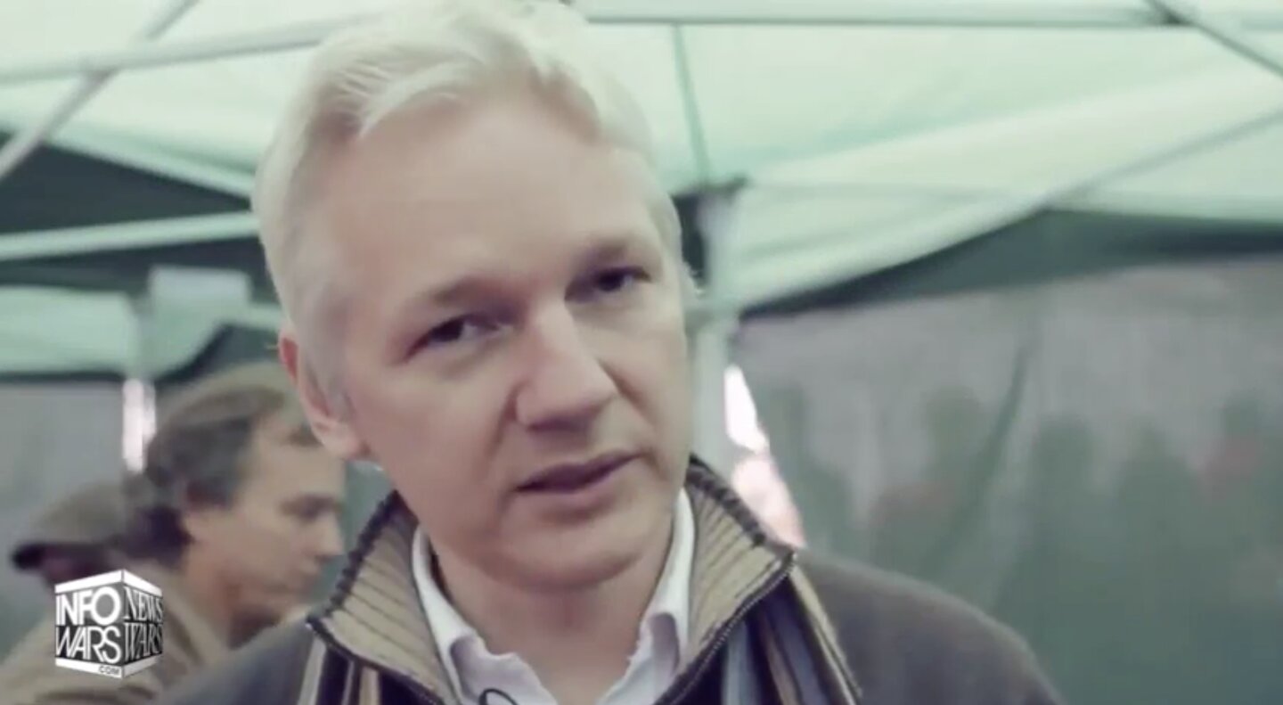 Video of Julian Assange Exposing Afghan War Resurfaces in Wake of Biden’s Pullout Disaster