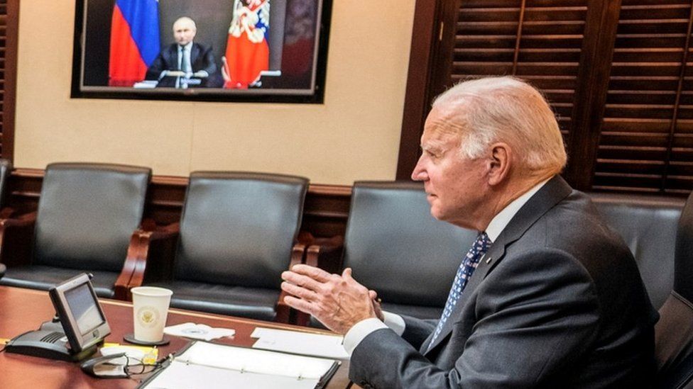Ukraine tensions: Putin tells Biden new sanctions could rupture ties
