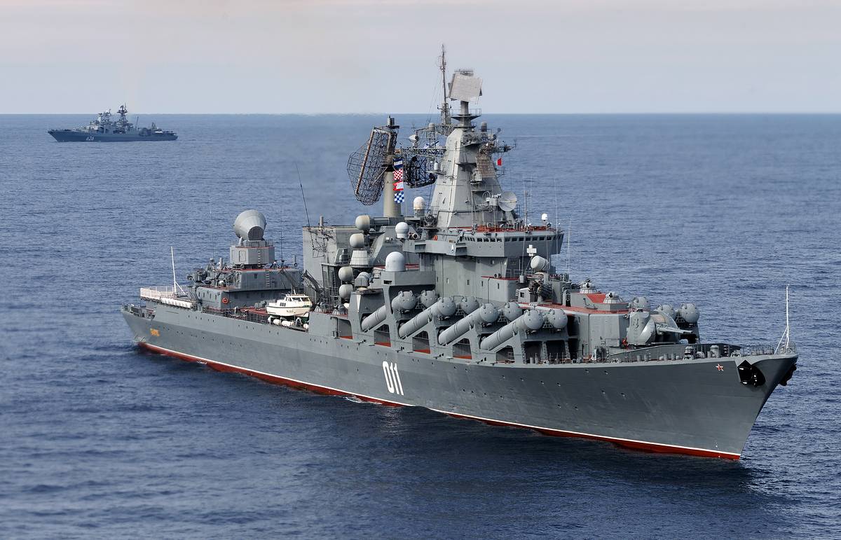 La Republica: «Πρώτος στόχος του ρωσικού Ναυτικού στη Μεσόγειο είναι αεροδρόμια και λιμάνια της Ελλάδας»