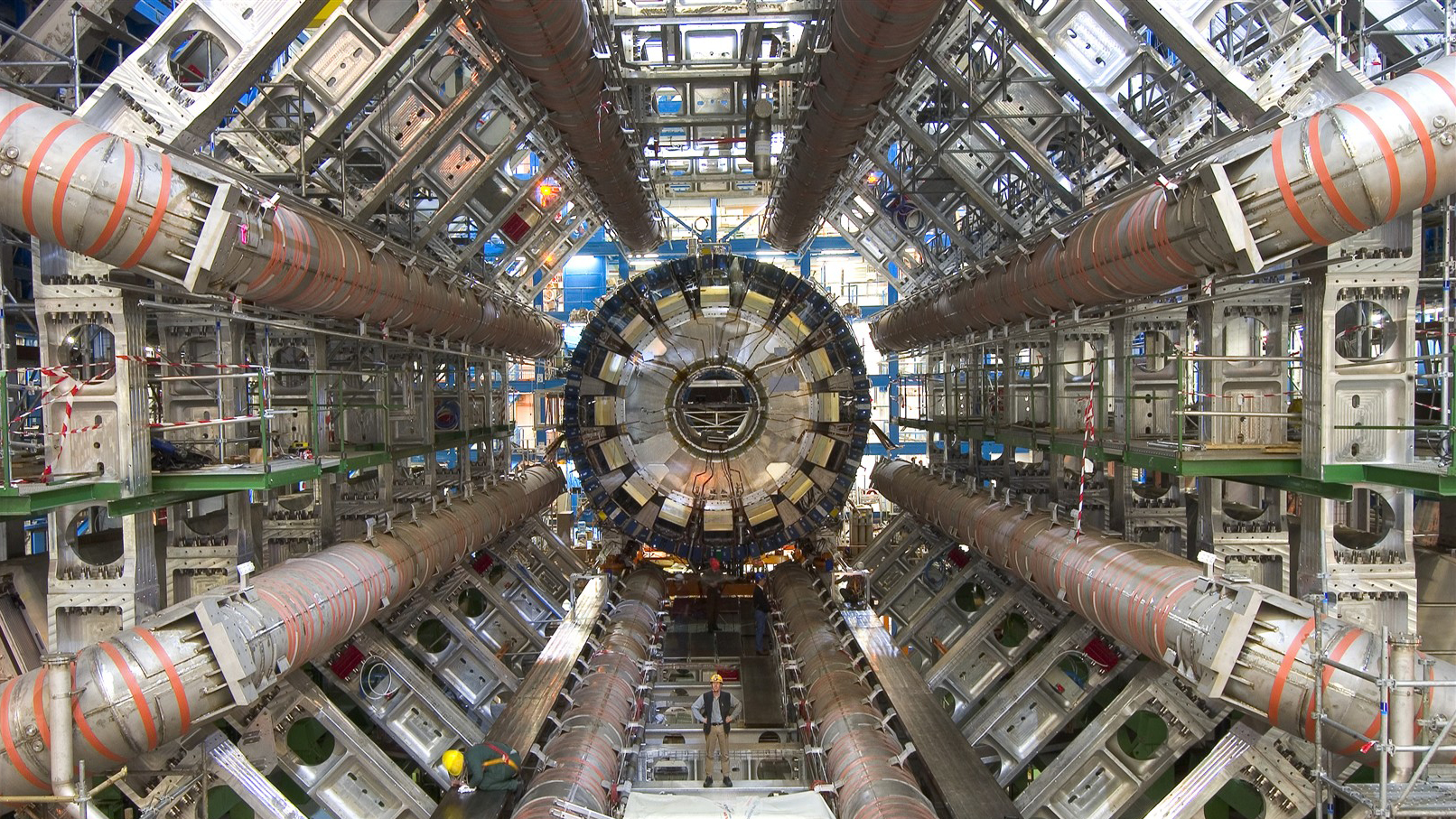 CERN: Ο Άγγελος του Υπογείου Ἀβαδδών, επιστρέφει μέσω μιας πύλης για να φέρει τη Νέα Τάξη Πραγμάτων;;;