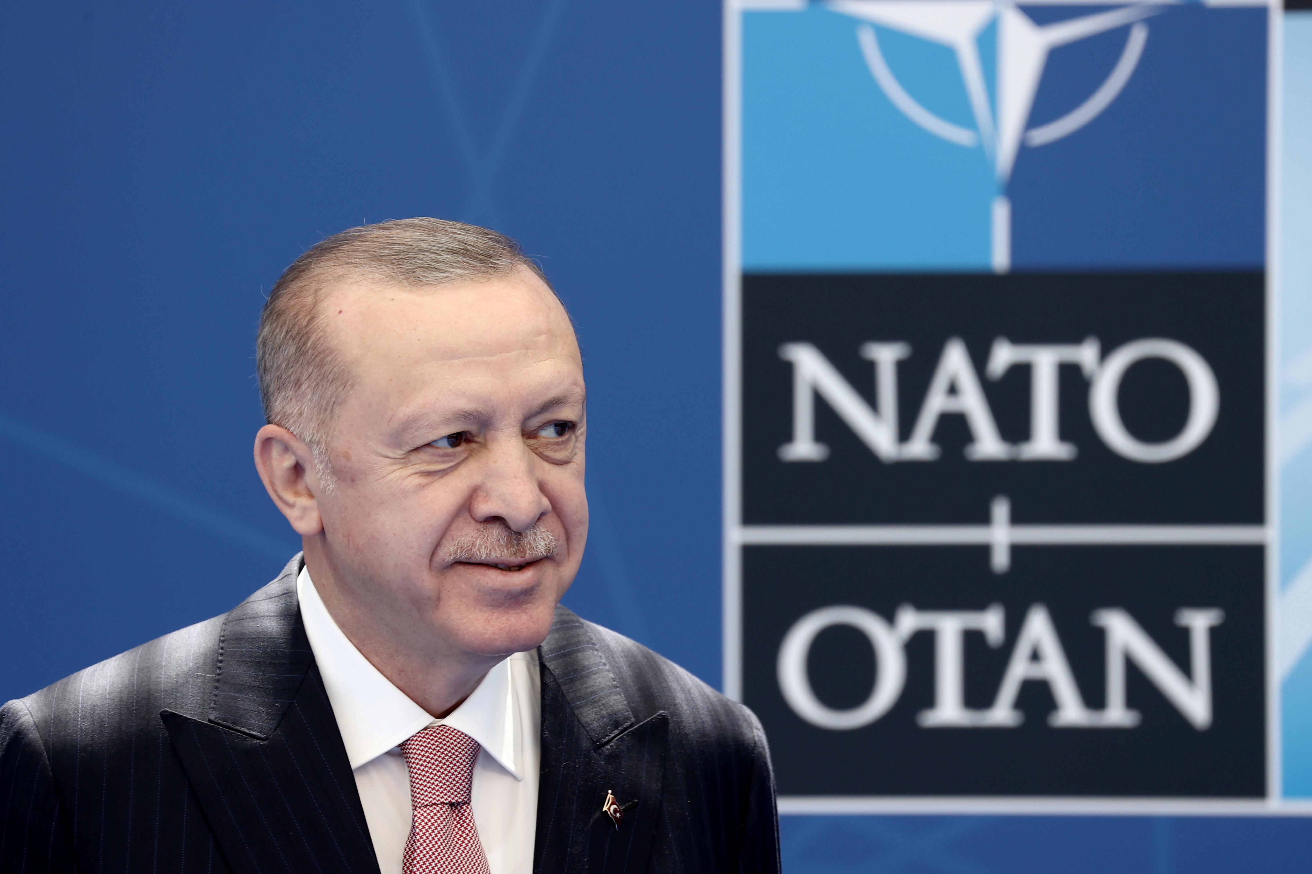 «Το ΝΑΤΟ θα πρέπει να είναι έτοιμο να εκδιώξει την Τουρκία» – Η επιστολή πρ. πρέσβη των ΗΠΑ στον ΟΗΕ προς τους Financial Times